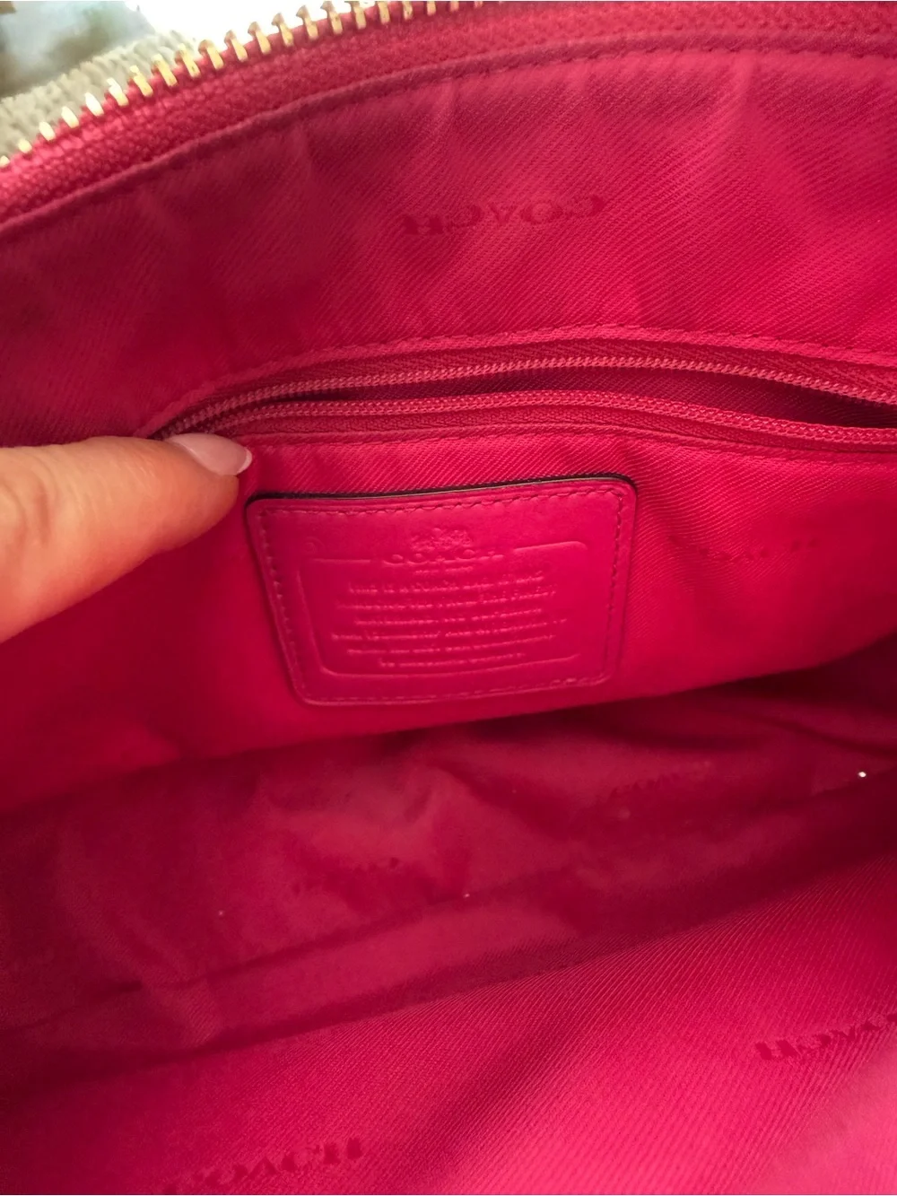 🔥Coach pink leather crossbody bag with gold hardware #luxury #designer